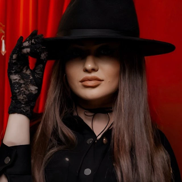 Daniela Puiu - Founder & CEO of BEST WXRLD